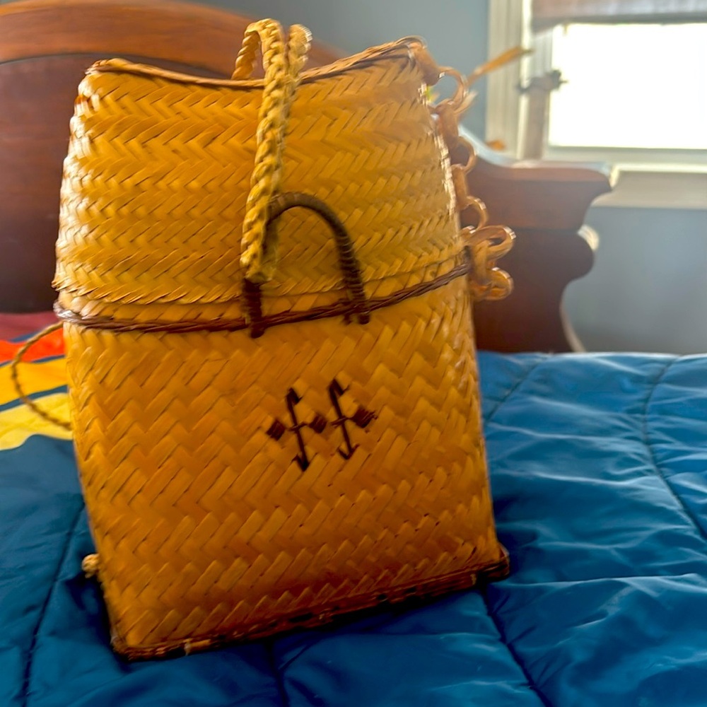 Basket weave Buri Bag, new